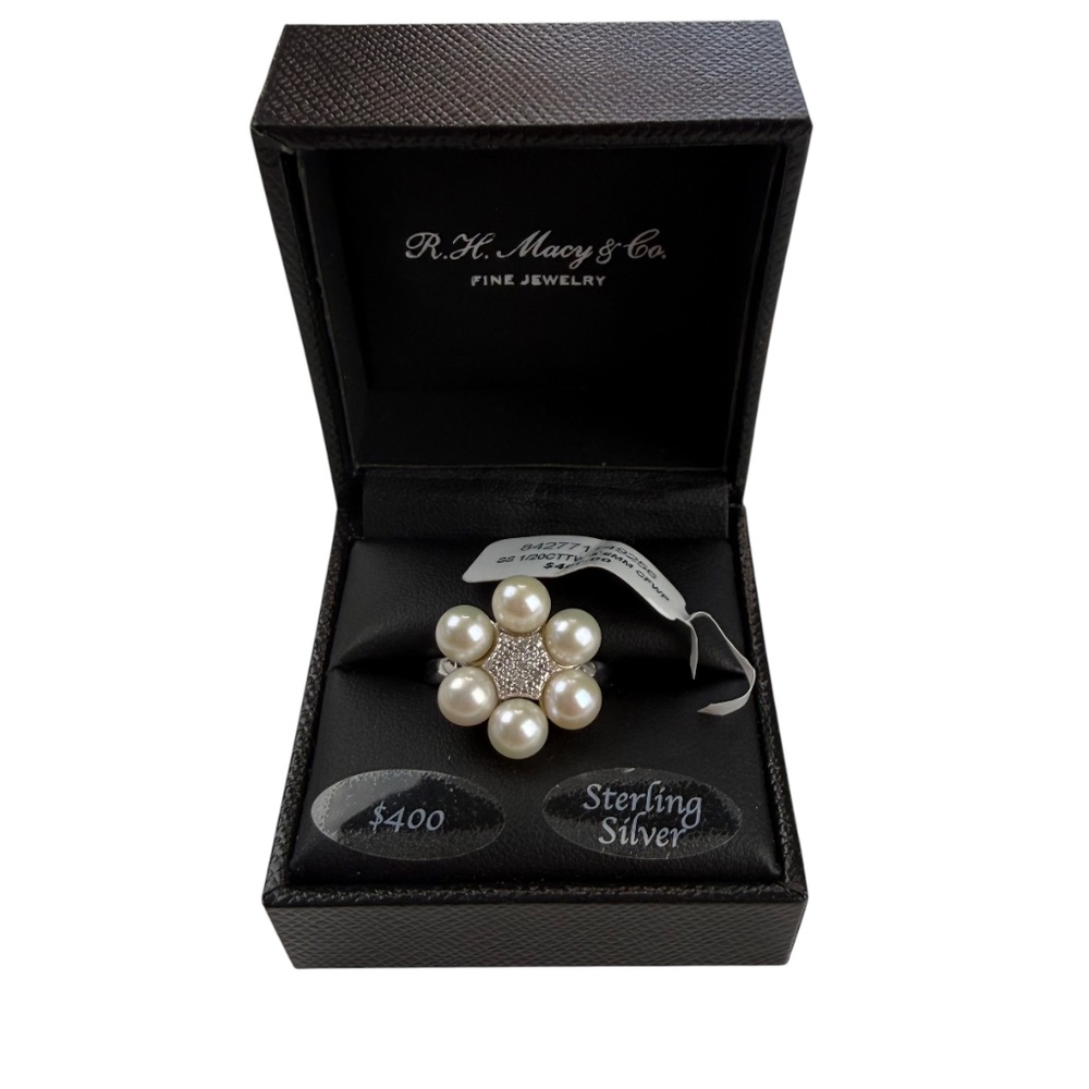 R H Macy Co Sterling Silver Bridge Cultured Pearl Pave 1/20CTTW Statement Ring